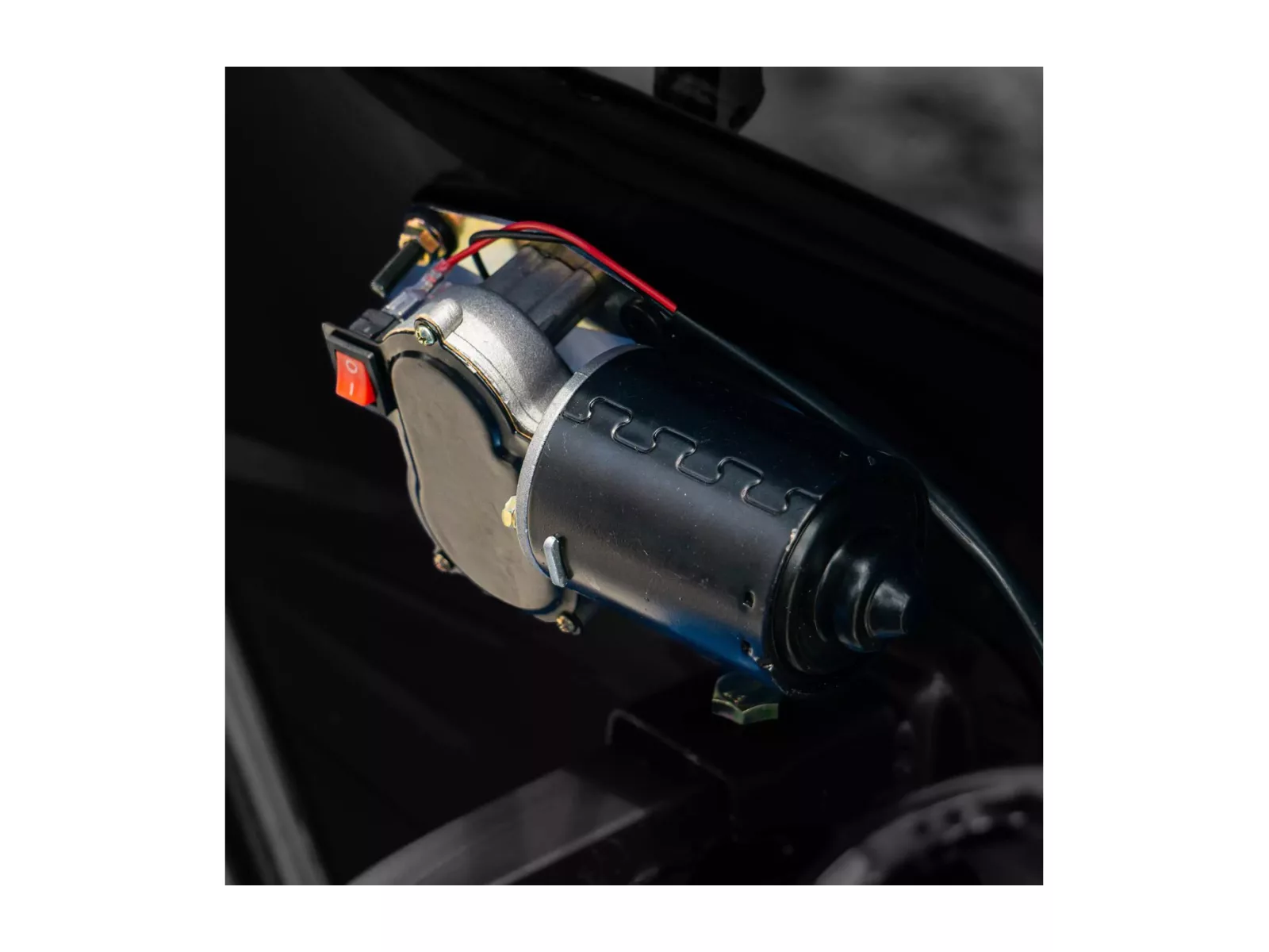 Scheibenwischermotor AMR PLUS VOLAN (40401411)